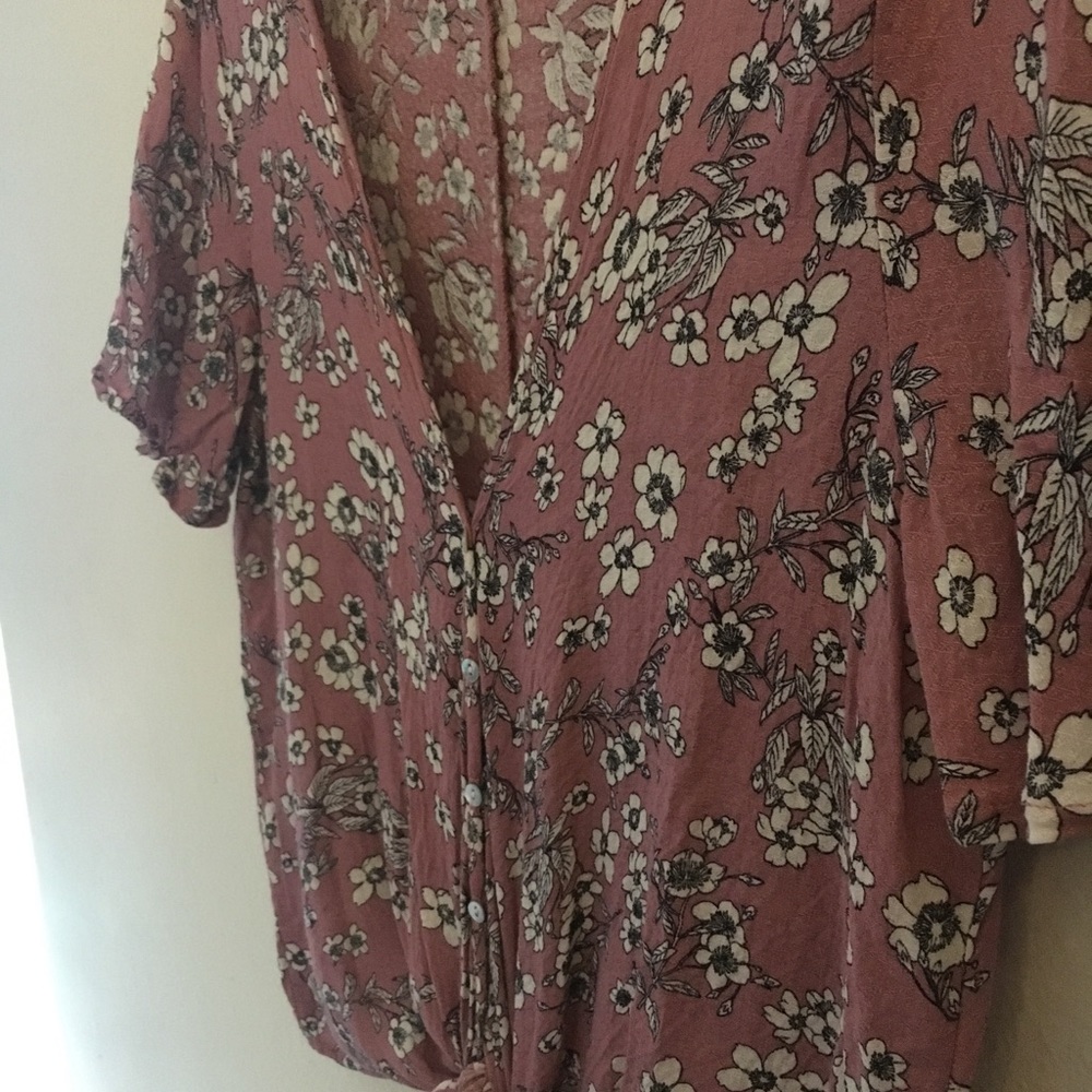Button-up tie front flower top
